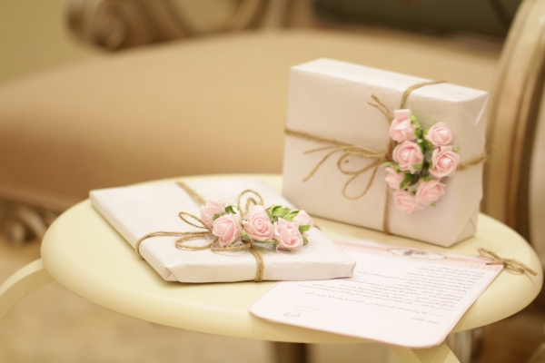 Praktyczne prezenty na ślub - co kupić dla nowożeńców?