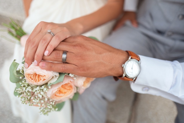 Jak wybrać odpowiednie zdjęcia ślubne? - najważniejsze rady dla młodej pary
